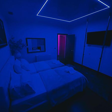 Hotel Rosa Blu Tirana Exteriör bild