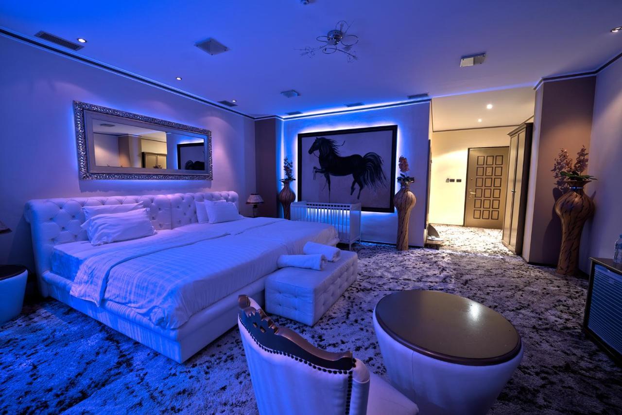 Hotel Rosa Blu Tirana Exteriör bild