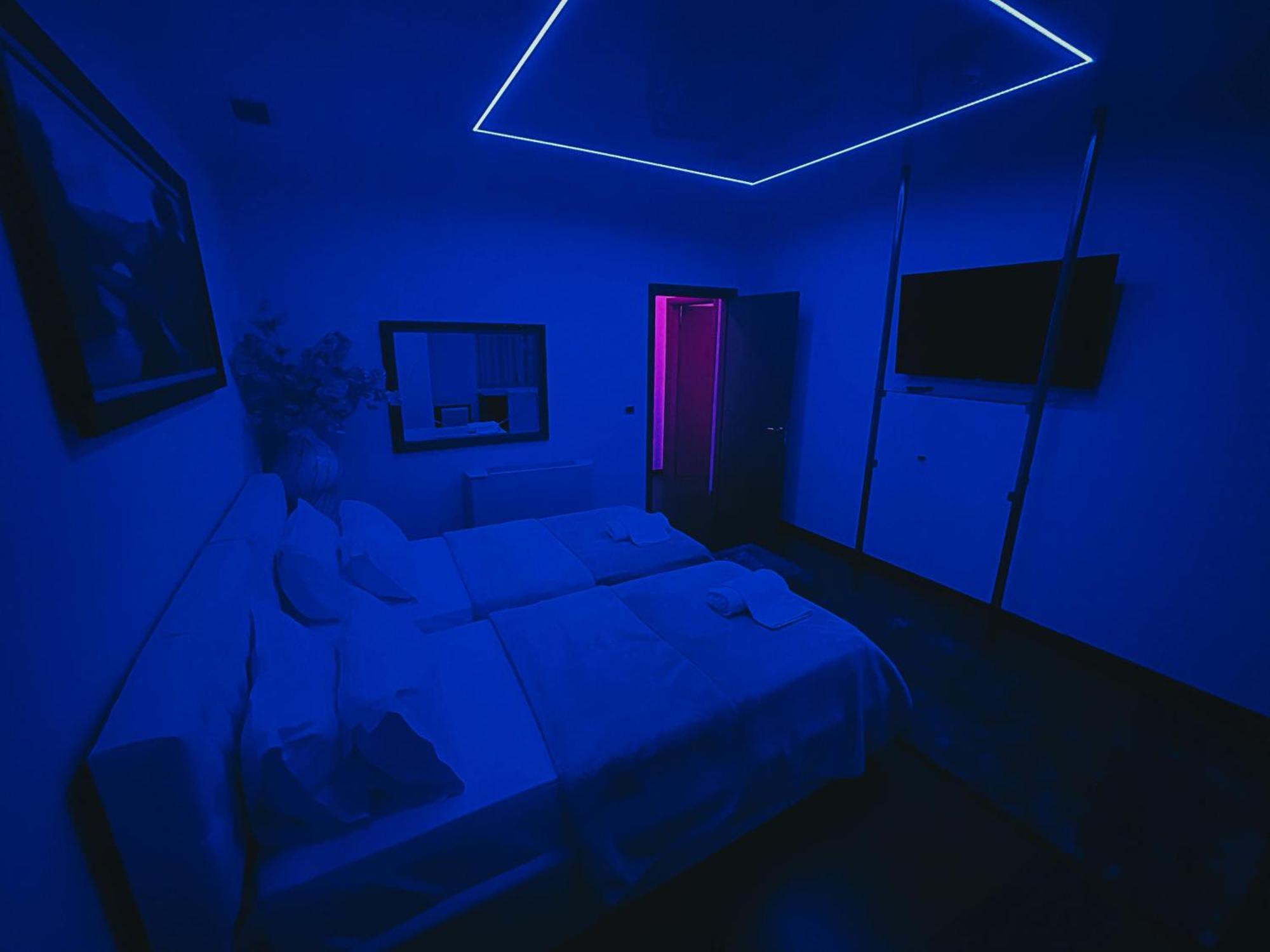 Hotel Rosa Blu Tirana Exteriör bild